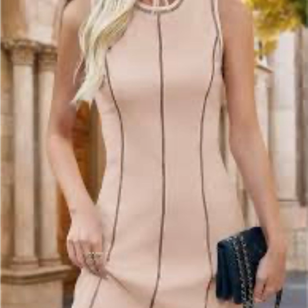 NWT Wenrine Beige Contrast Stitching Knit Midi Dress - Women’s Small